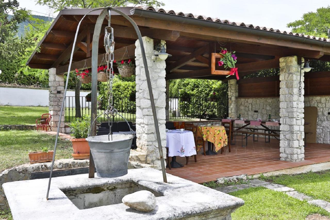 술모나 Il Ciavattone Bed And Bike B&B 외부 사진