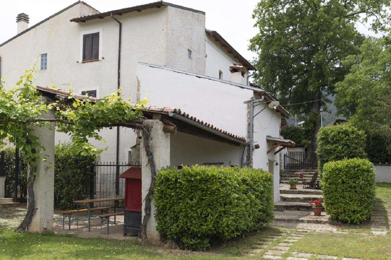 술모나 Il Ciavattone Bed And Bike B&B 외부 사진