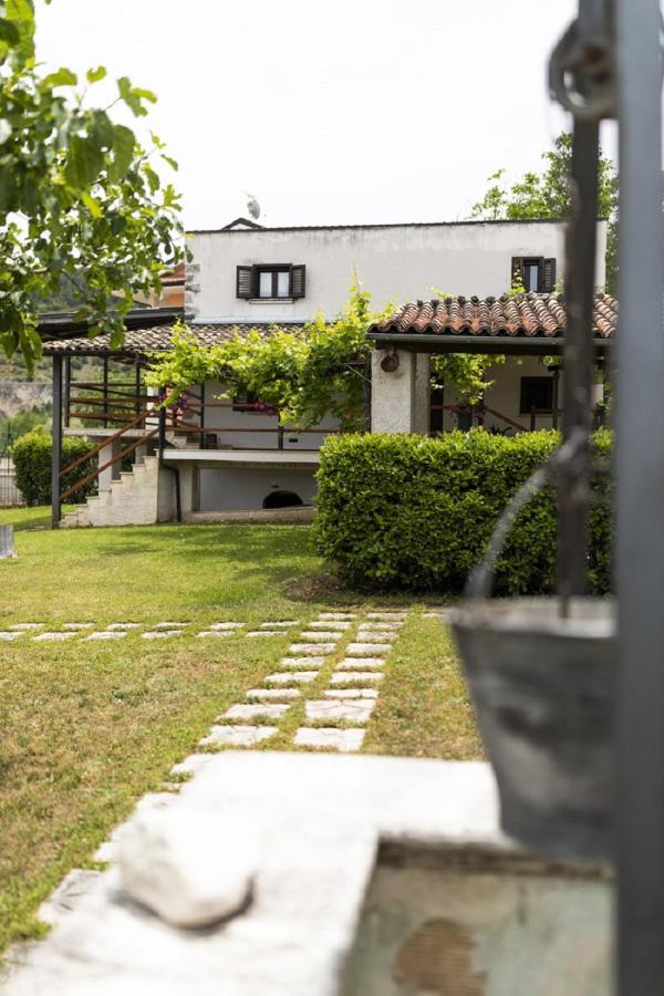 술모나 Il Ciavattone Bed And Bike B&B 외부 사진