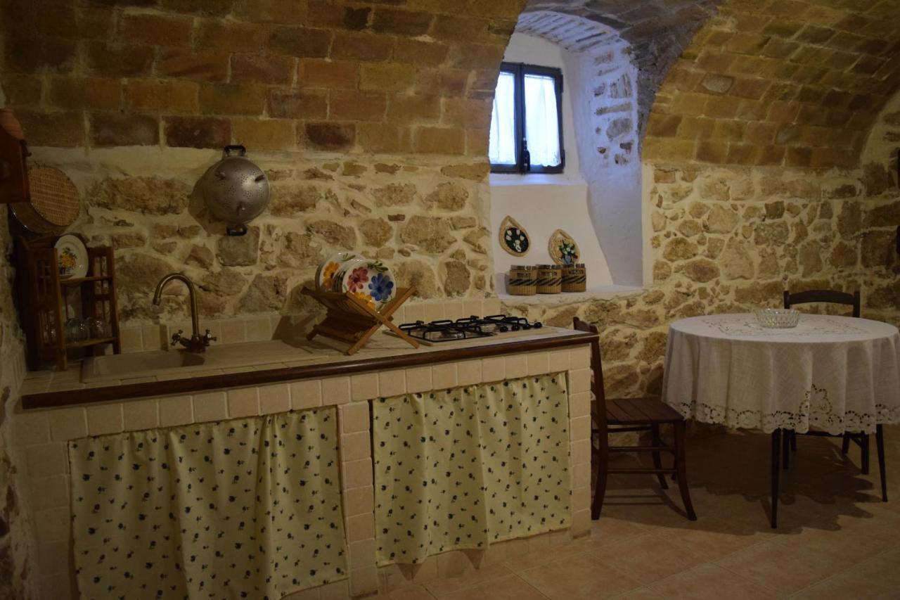 술모나 Il Ciavattone Bed And Bike B&B 외부 사진